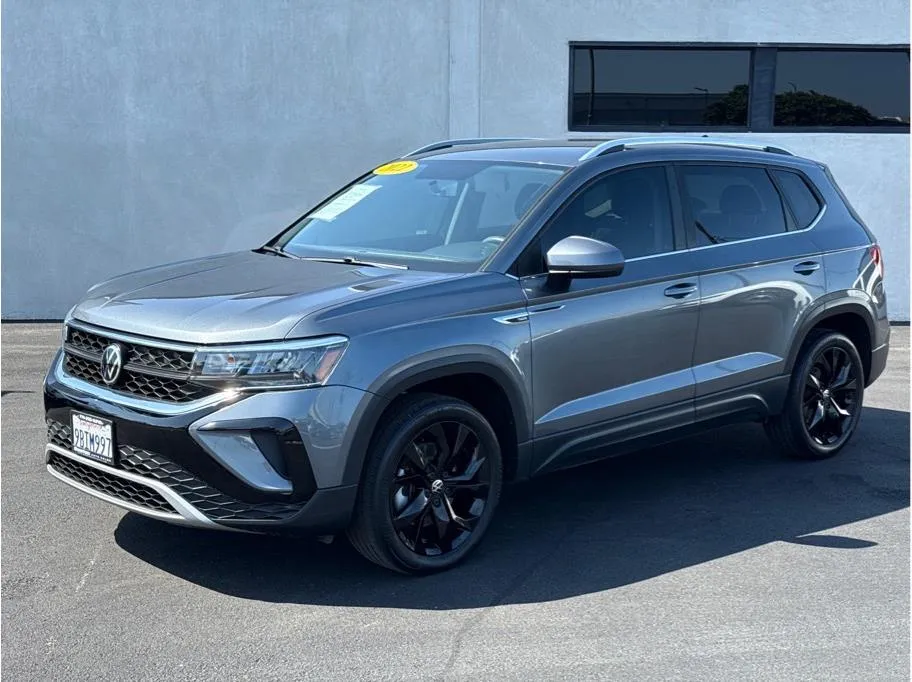 Gray 2022 Volkswagen Taos SE Sport Utility 4D for sale in Escondido, CA