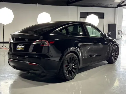 More photos of 2022 Tesla Model Y Performance Sport Utility 4D at Quantum Auto Sales - Escondido, CA