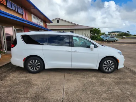 Photos of 2021 Chrysler Pacifica Hybrid Touring L for sale in Lihue, HI at Ohana Motors