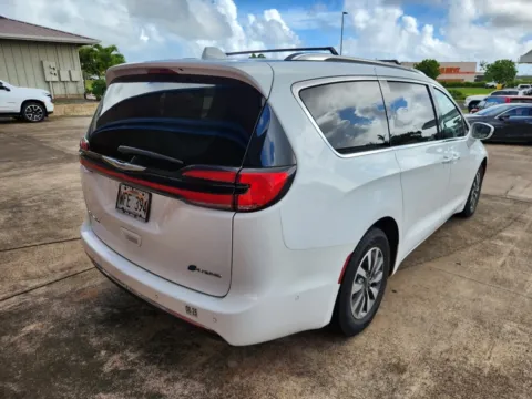 Another view of 2021 Chrysler Pacifica Hybrid Touring L for sale in Lihue, HI at Ohana Motors