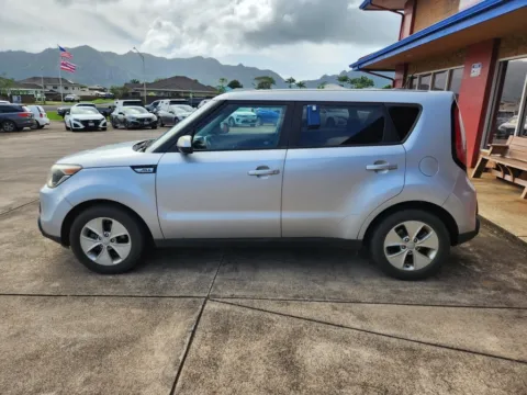 More photos of 2015 Kia Soul at Ohana Motors, HI