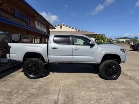 Photos of 2018 Toyota Tacoma TRD Sport for sale in Lihue, HI at Ohana Motors