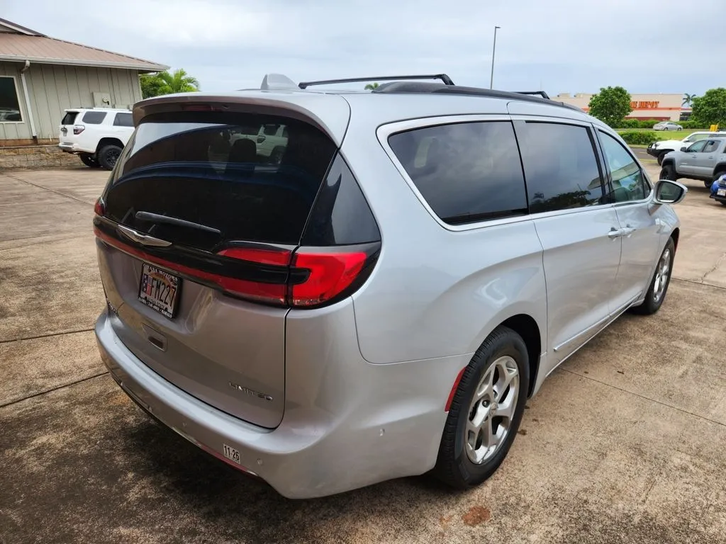 Another view of 2022 Chrysler Pacifica Limited for sale in Lihue, HI at Ohana Motors