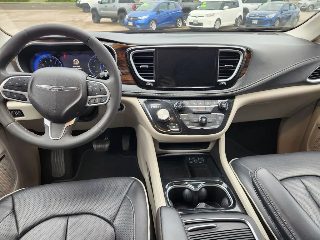 2022 Chrysler Pacifica Limited - Photo 9