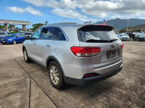 Another view of 2016 Kia Sorento LX for sale in Lihue, HI at Ohana Motors