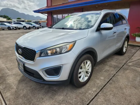 More photos of 2016 Kia Sorento LX at Ohana Motors, HI