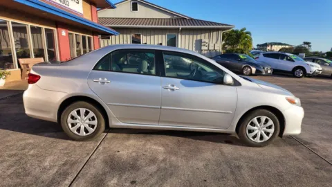 More photos of 2011 Toyota Corolla at Ohana Motors, HI