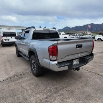 More photos of 2017 Toyota Tacoma TRD Off-Road at Ohana Motors, HI