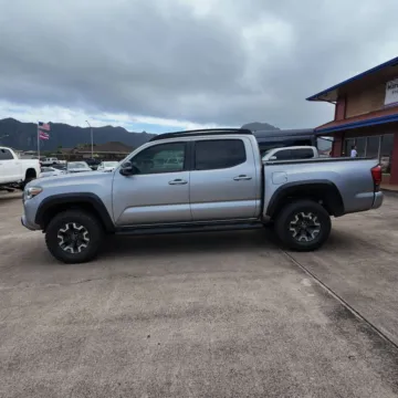 More photos of 2017 Toyota Tacoma TRD Off-Road at Ohana Motors, HI