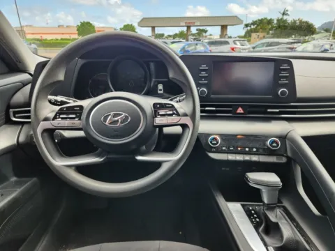 More photos of 2023 Hyundai Elantra SEL at Ohana Motors, HI