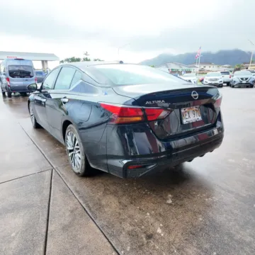 More photos of 2023 Nissan Altima 2.5 SV at Ohana Motors, HI