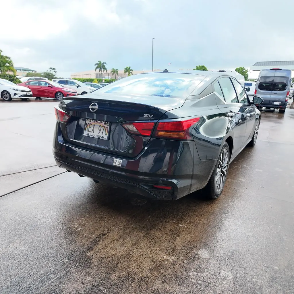 Another view of 2023 Nissan Altima 2.5 SV for sale in Lihue, HI at Ohana Motors