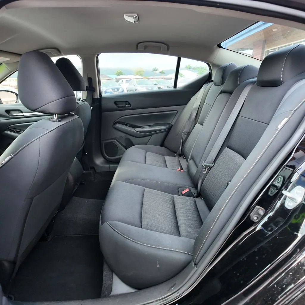 2023 Nissan Altima SV - Photo 8