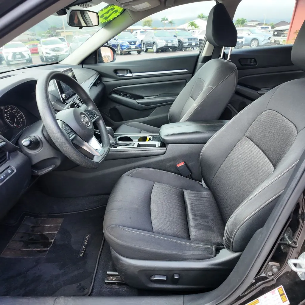 2023 Nissan Altima SV - Photo 9