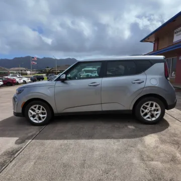 More photos of 2023 Kia Soul LX at Ohana Motors, HI