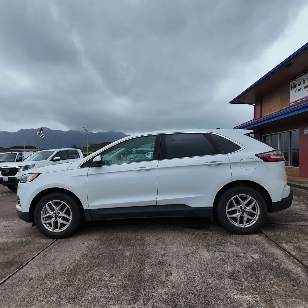 More photos of 2022 Ford Edge SEL at Ohana Motors, HI