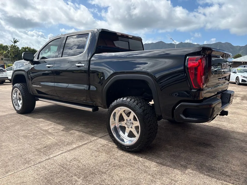 More photos of 2019 GMC Sierra 1500 Denali at Ohana Motors, HI