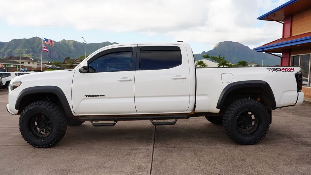 More photos of 2022 Toyota Tacoma TRD Off-Road at Ohana Motors, HI