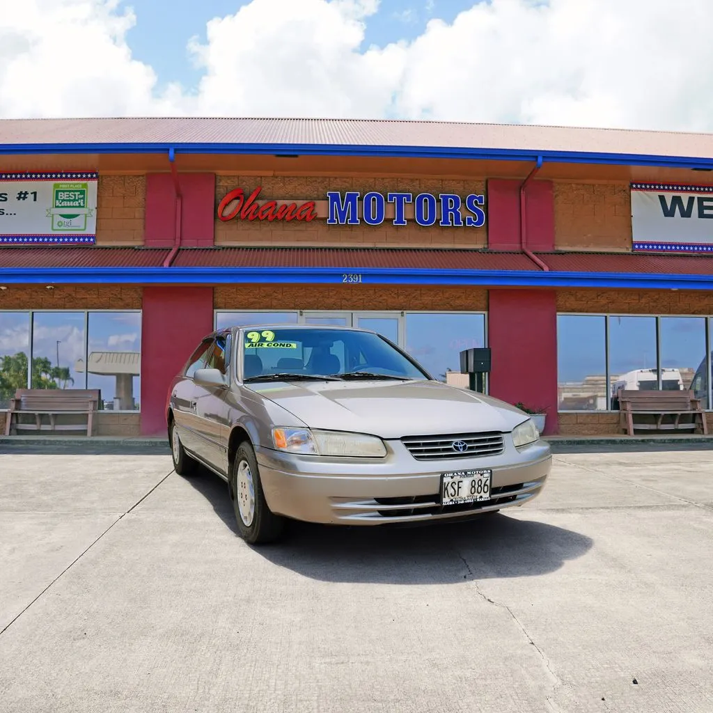 Green 1999 Toyota Camry LE for sale in Lihue, HI