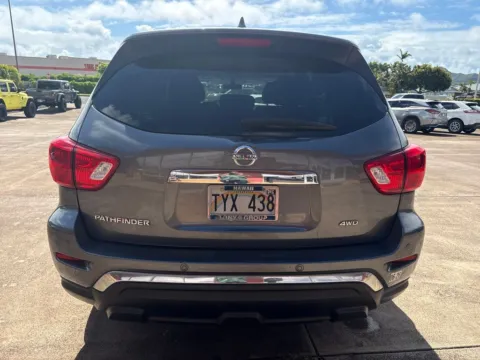 More photos of 2020 Nissan Pathfinder S at Ohana Motors, HI