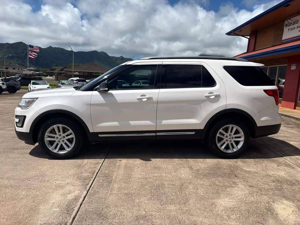Another view of 2017 Ford Explorer XLT for sale in Lihue, HI at Ohana Motors