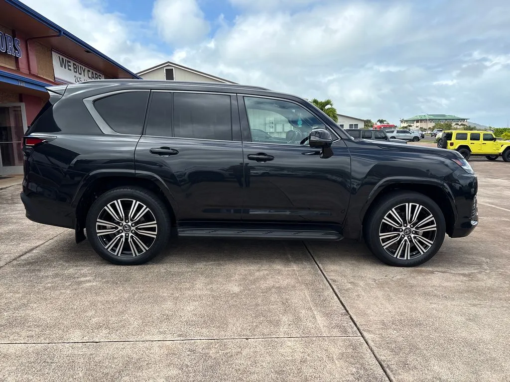 2023 Lexus LX Luxury - Photo 7