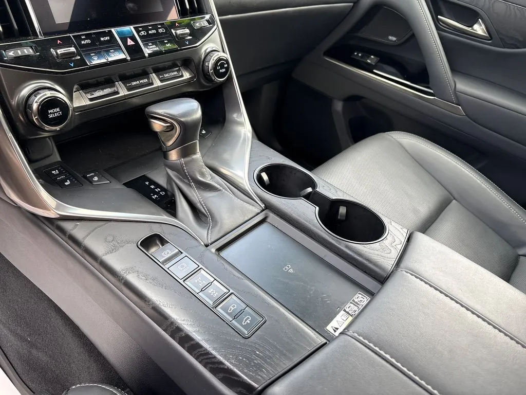 2023 Lexus LX Luxury - Photo 15