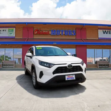 White 2019 Toyota RAV4 LE for sale in Lihue, HI