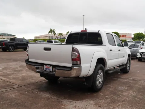 More photos of 2015 Toyota Tacoma at Ohana Motors, HI