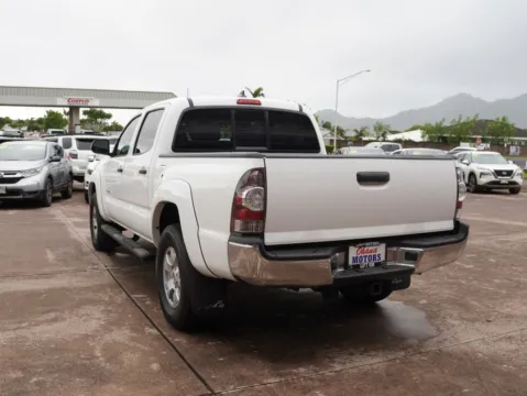 More photos of 2015 Toyota Tacoma at Ohana Motors, HI