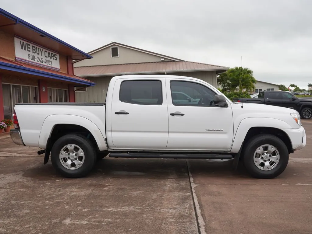 Another view of 2015 Toyota Tacoma for sale in Lihue, HI at Ohana Motors