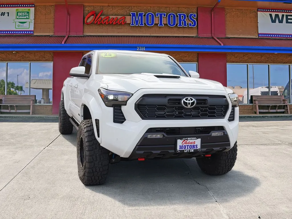 White 2025 Toyota Tacoma TRD Sport for sale in Lihue, HI