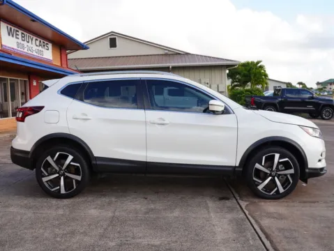 Another view of 2020 Nissan Rogue Sport SL for sale in Lihue, HI at Ohana Motors