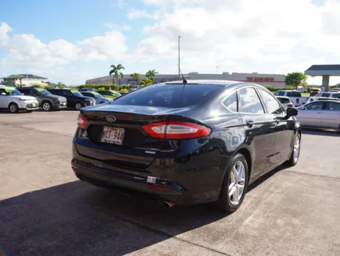 More photos of 2016 Ford Fusion SE at Ohana Motors, HI