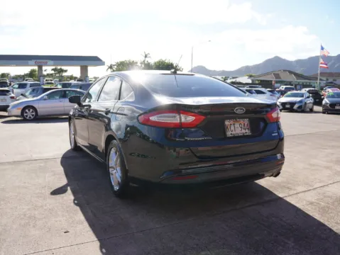 More photos of 2016 Ford Fusion SE at Ohana Motors, HI