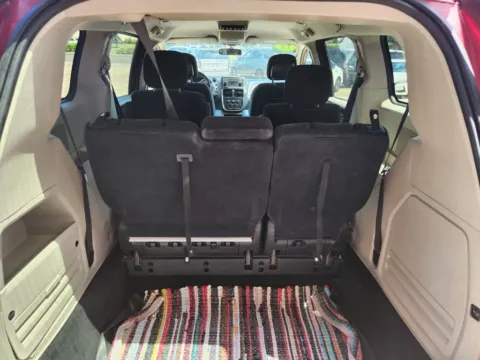 More photos of 2013 Dodge Grand Caravan SE at Ohana Motors, HI