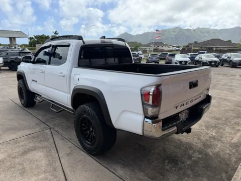 More photos of 2022 Toyota Tacoma TRD Off-Road at Ohana Motors, HI