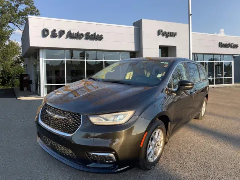 More photos of 2023 Chrysler Pacifica Touring L at D & P Auto Sales, KY