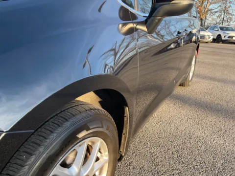 More photos of 2023 Chrysler Pacifica Touring L at D & P Auto Sales, KY