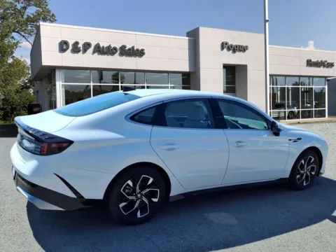 Photos of 2025 Hyundai Sonata SEL for sale in Greenville, KY at D & P Auto Sales