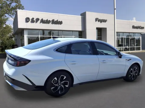 Photos of 2025 Hyundai Sonata SEL for sale in Greenville, KY at D & P Auto Sales