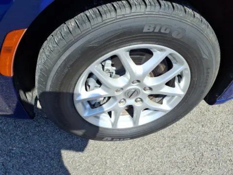 More photos of 2021 Chrysler Pacifica Touring L at D & P Auto Sales, KY