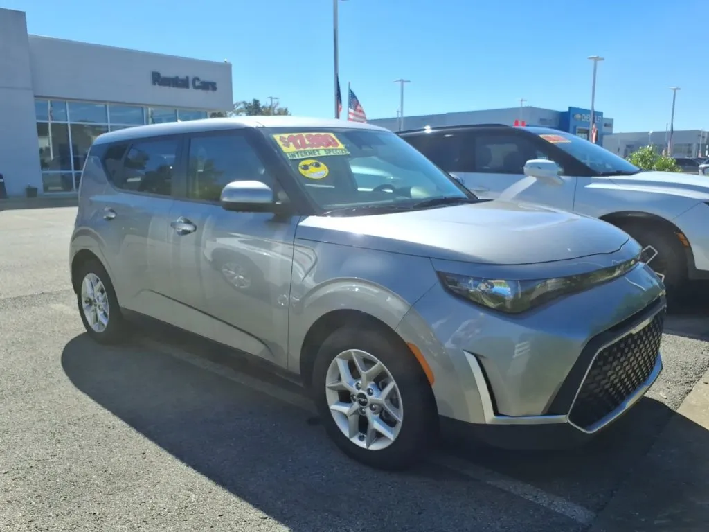 Gray 2024 Kia Soul LX for sale in Greenville, KY