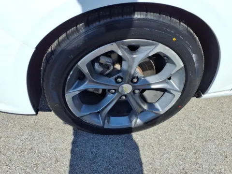 More photos of 2020 Chevrolet Malibu LT at D & P Auto Sales, KY