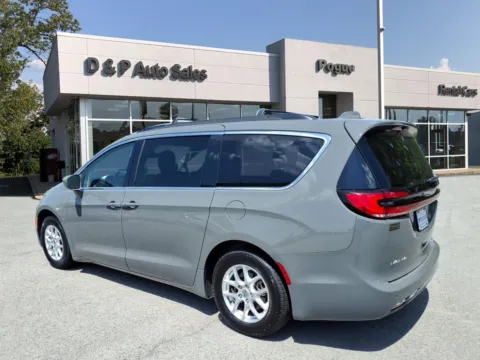 Another view of 2022 Chrysler Pacifica Touring L for sale in Greenville, KY at D & P Auto Sales