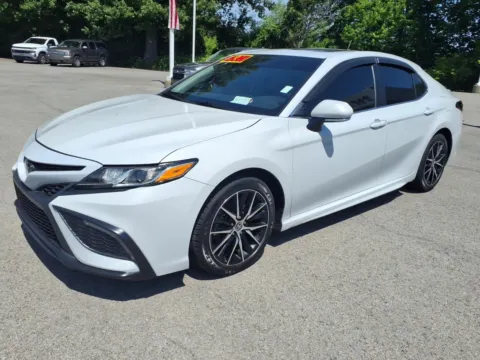 More photos of 2024 Toyota Camry SE at D & P Auto Sales, KY