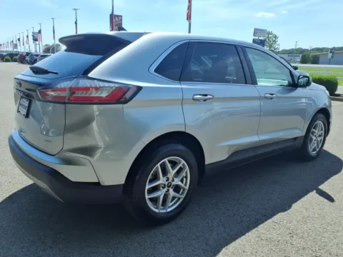 Photos of 2023 Ford Edge SEL for sale in Greenville, KY at D & P Auto Sales