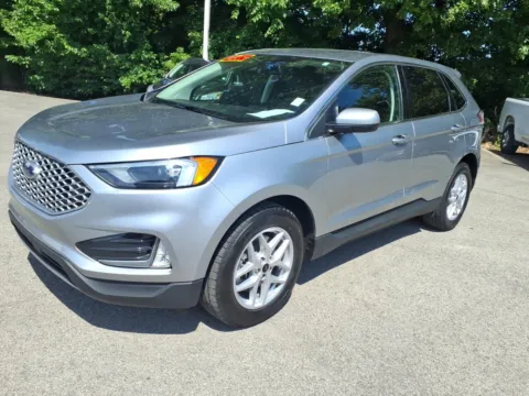 More photos of 2023 Ford Edge SEL at D & P Auto Sales, KY