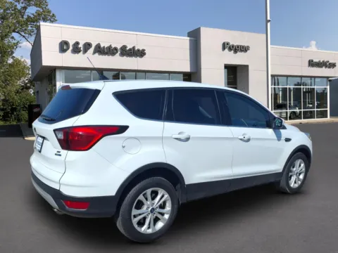 Photos of 2019 Ford Escape SE for sale in Greenville, KY at D & P Auto Sales
