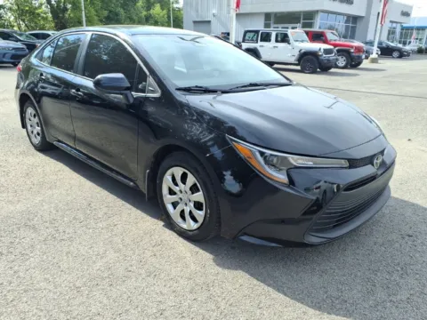 Black 2025 Toyota Corolla LE for sale in Greenville, KY